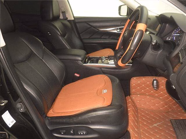 NISSAN FUGA