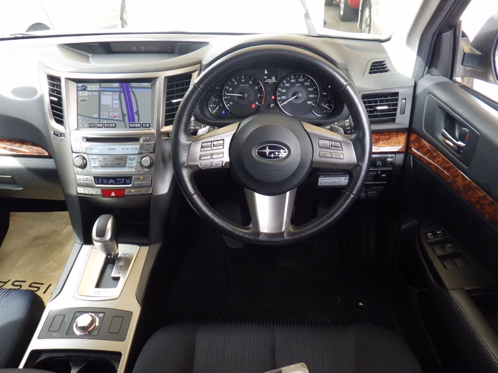 SUBARU LEGACY