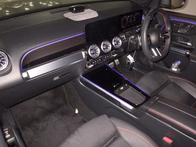 MERCEDES-BENZ GLB-CLASS