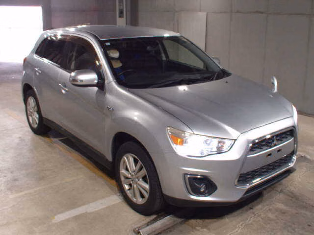 MITSUBISHI RVR