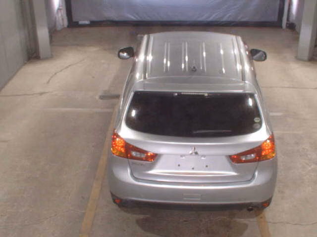 MITSUBISHI RVR