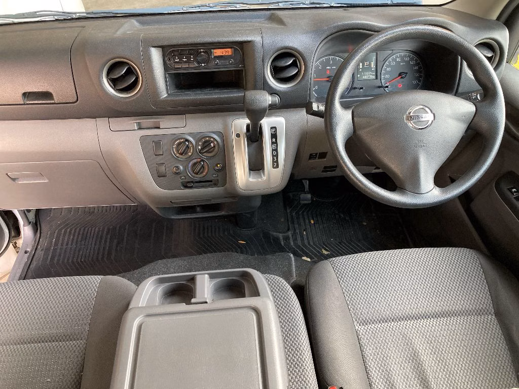 NISSAN NV350 CARAVAN