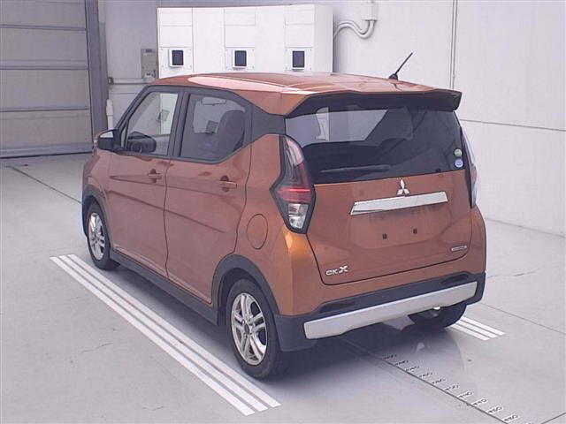 MITSUBISHI EK X
