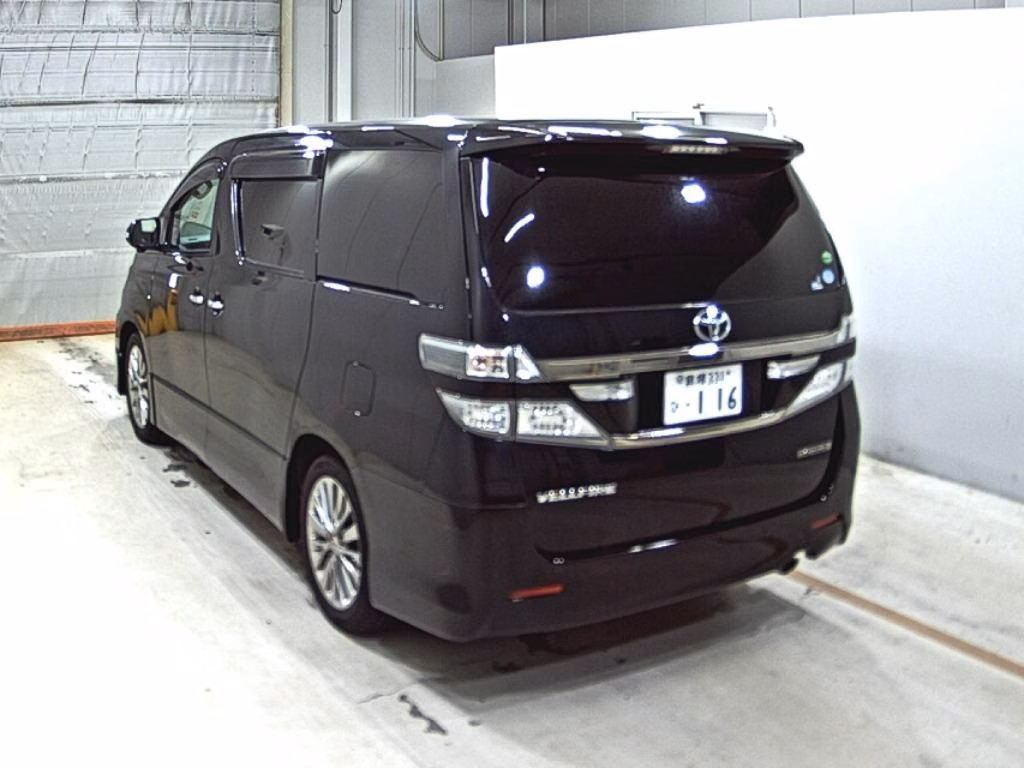 TOYOTA VELLFIRE