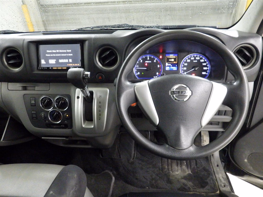 NISSAN NV350 CARAVAN