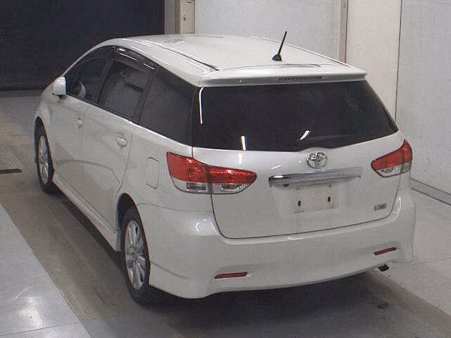 TOYOTA WISH