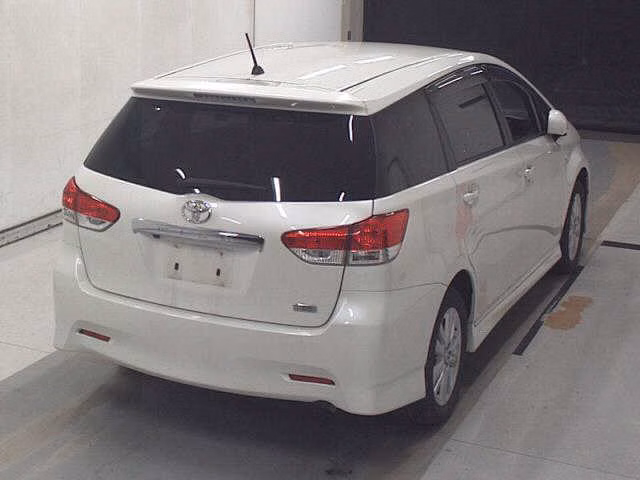 TOYOTA WISH