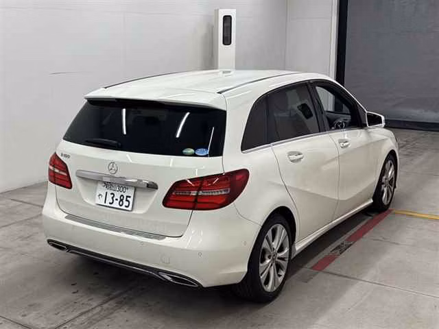 MERCEDES-BENZ B-CLASS