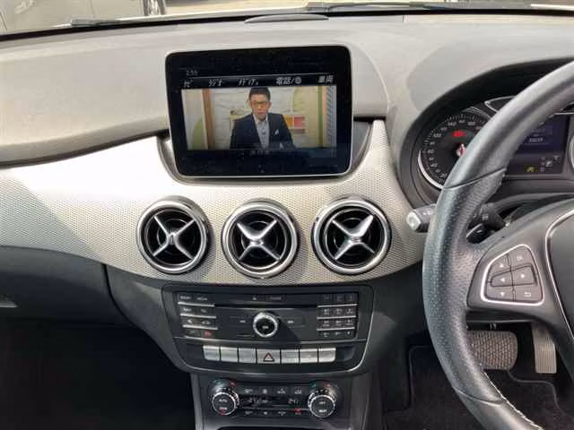 MERCEDES-BENZ B-CLASS