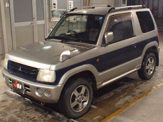 MITSUBISHI PAJERO MINI
