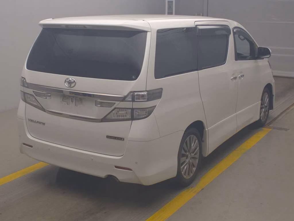 TOYOTA VELLFIRE
