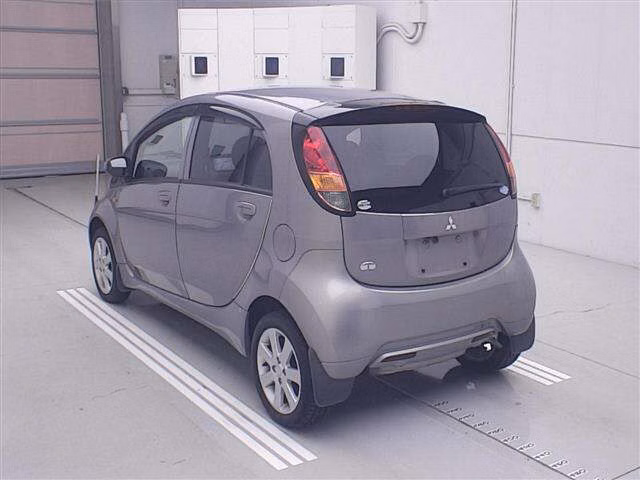 MITSUBISHI I