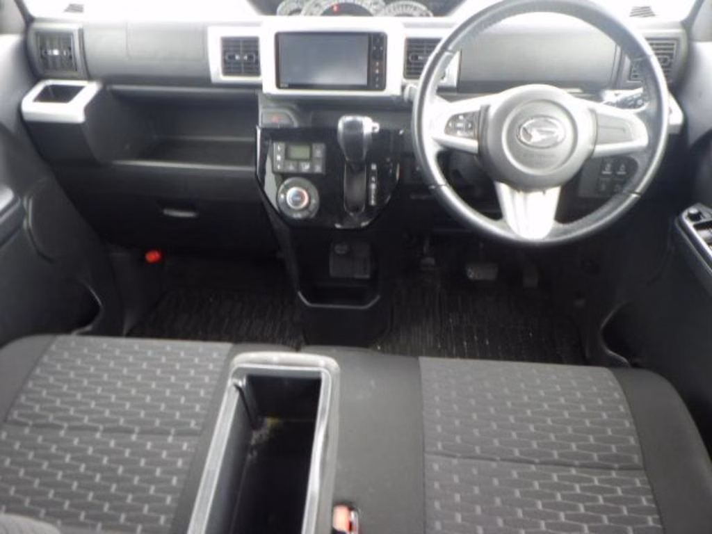 DAIHATSU WAKE
