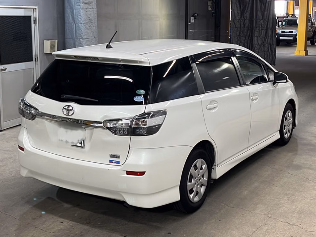 TOYOTA WISH
