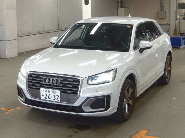 AUDI Q2