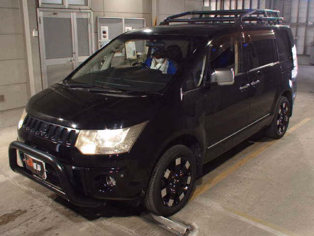 MITSUBISHI DELICA D:5