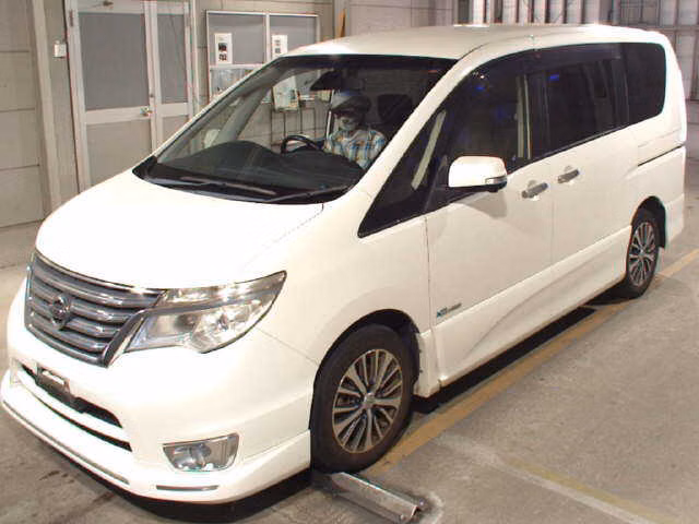 NISSAN SERENA