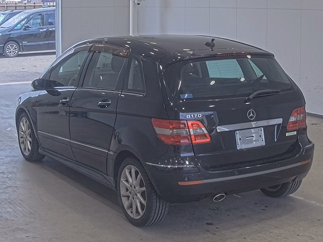 MERCEDES-BENZ B-CLASS