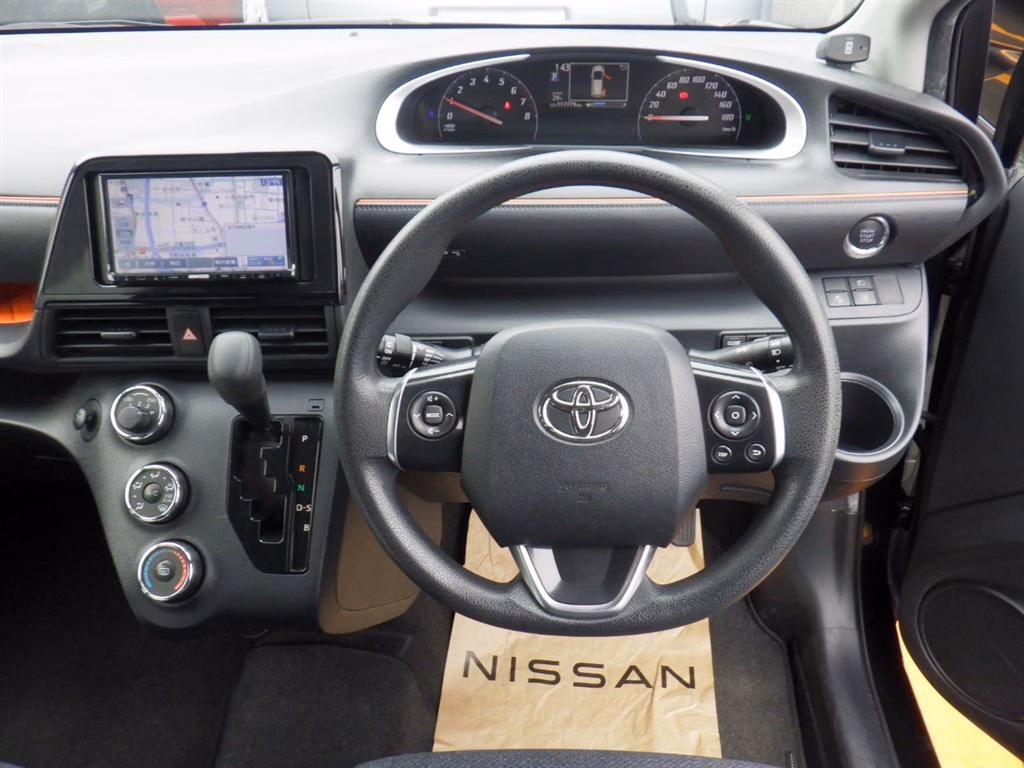 TOYOTA SIENTA