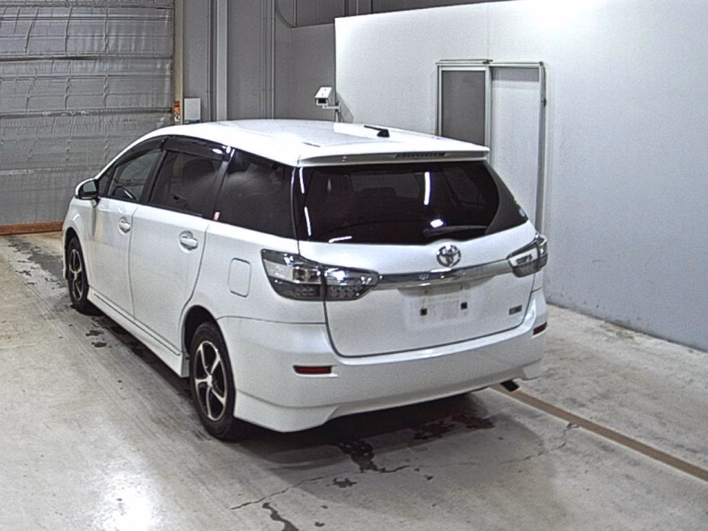 TOYOTA WISH