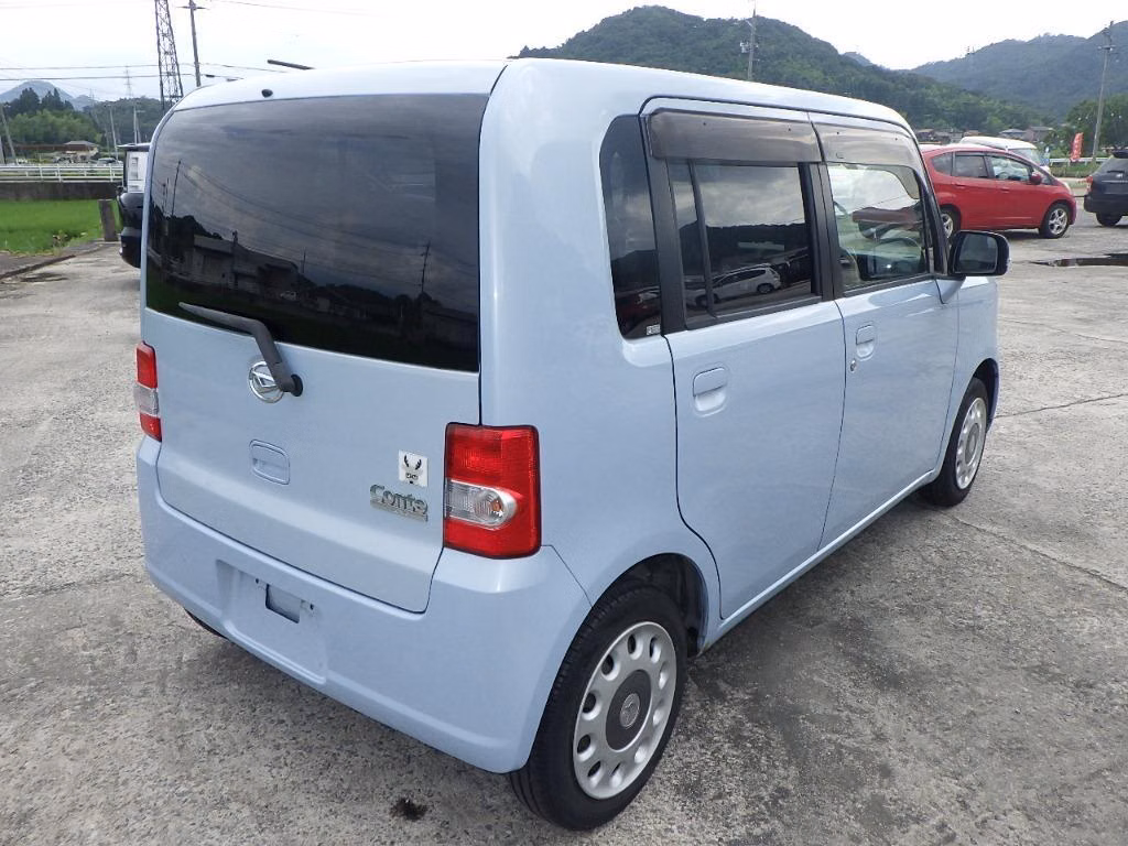 DAIHATSU MOVE CONTE