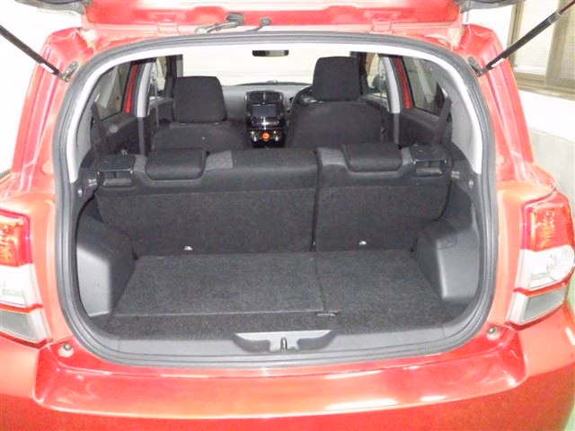 TOYOTA IST