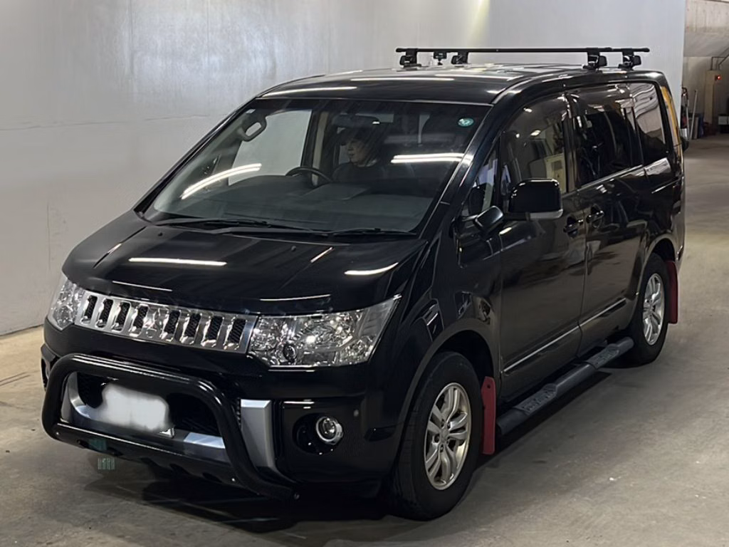 MITSUBISHI DELICA D:5