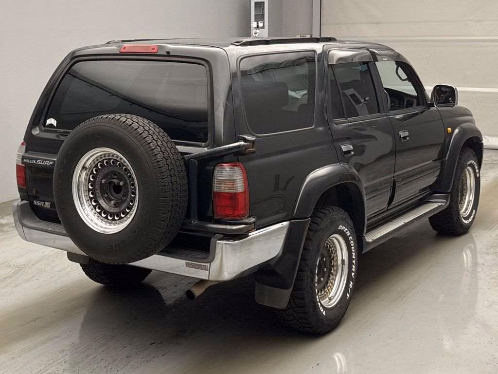 TOYOTA HILUX SURF