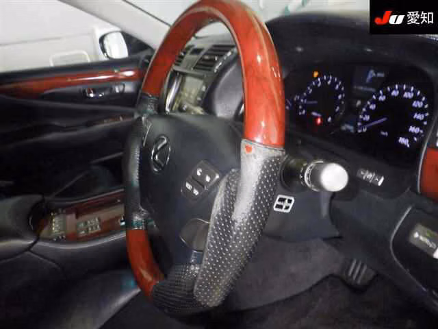 LEXUS LS460