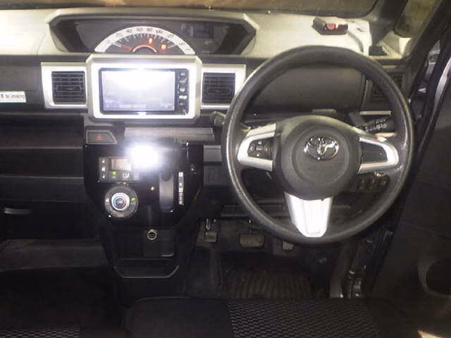 TOYOTA PIXIS MEGA