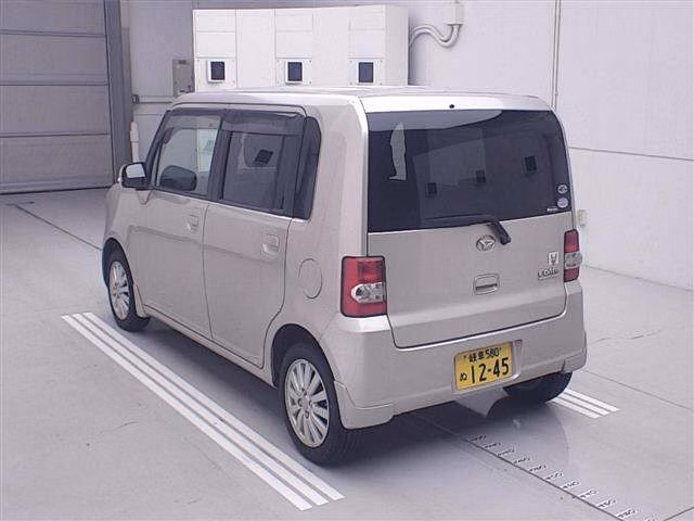 DAIHATSU MOVE CONTE