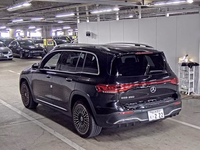 MERCEDES-BENZ EQB