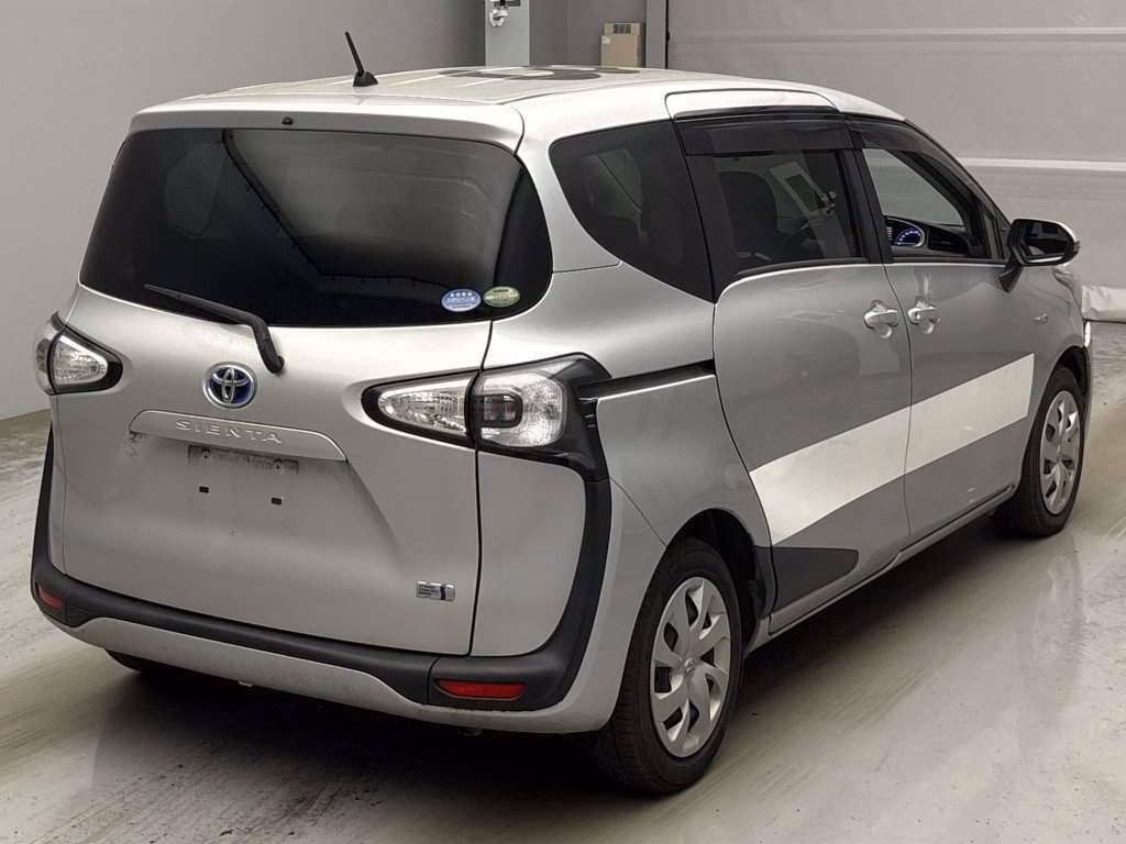 TOYOTA SIENTA