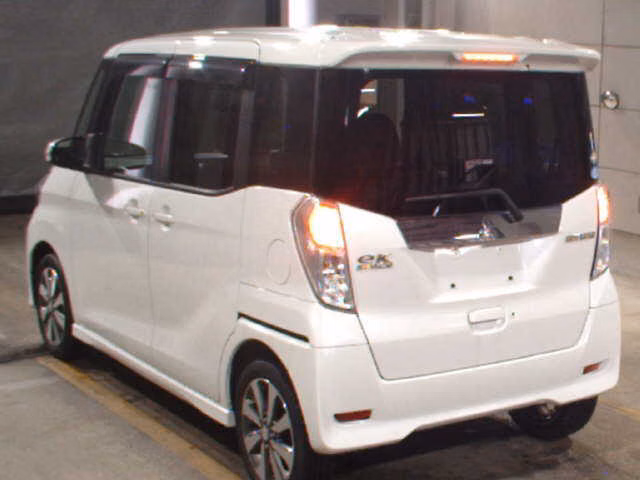 MITSUBISHI EK SPACE
