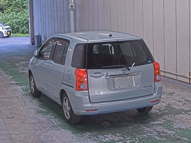 TOYOTA RAUM