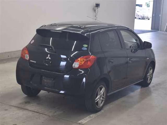 MITSUBISHI MIRAGE