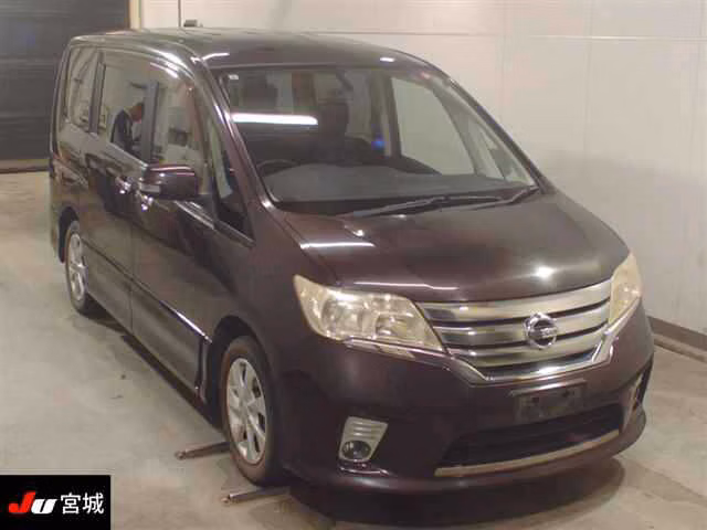 NISSAN SERENA