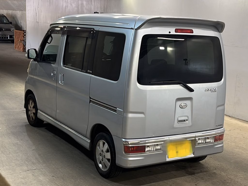 DAIHATSU ATRAI
