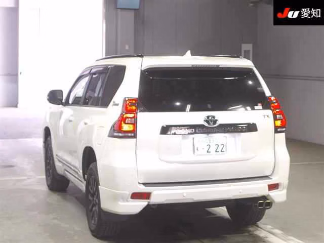 TOYOTA LAND CRUISER PRADO