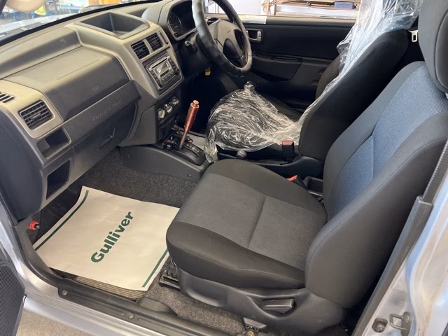 MITSUBISHI PAJERO MINI