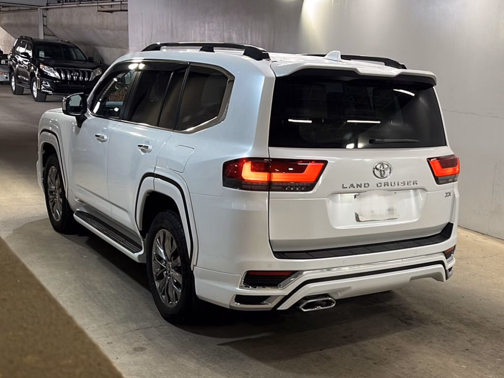 TOYOTA LAND CRUISER