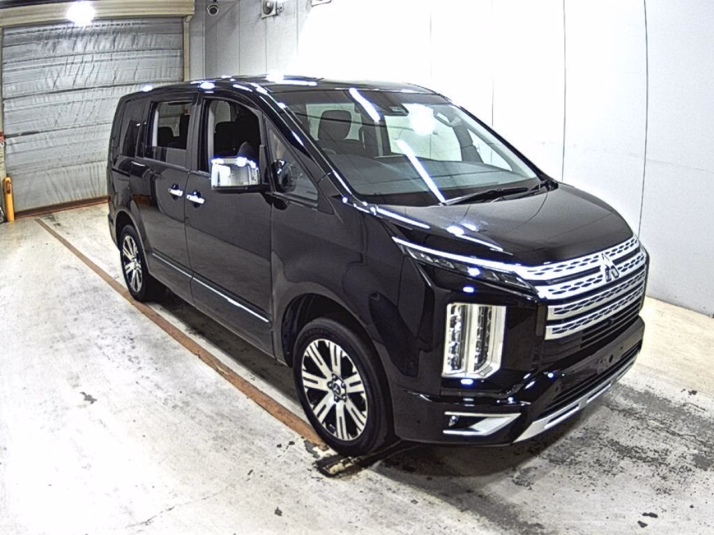 MITSUBISHI DELICA D:5