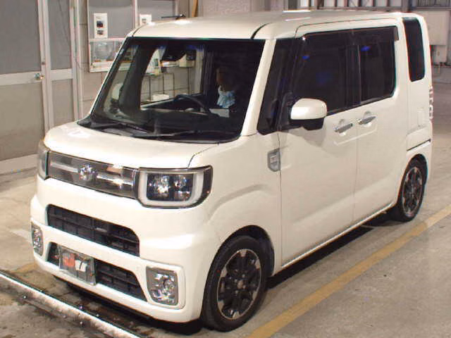 TOYOTA PIXIS MEGA