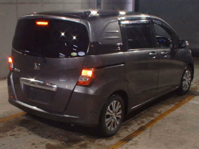 HONDA FREED SPIKE