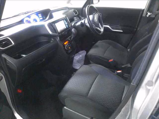MITSUBISHI DELICA D:2