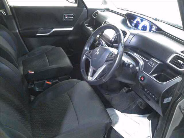 MITSUBISHI DELICA D:2