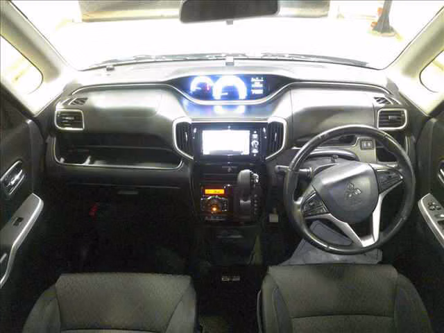 MITSUBISHI DELICA D:2