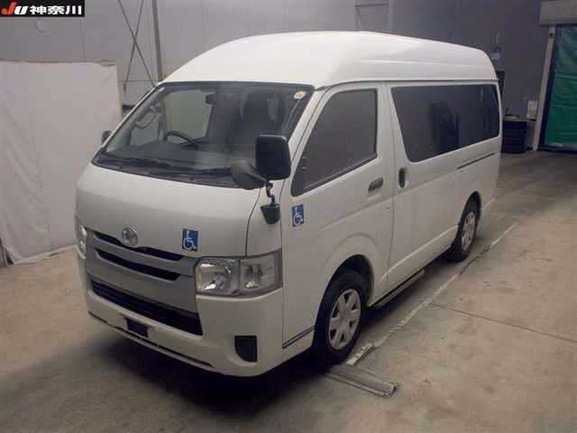 TOYOTA REGIUS ACE
