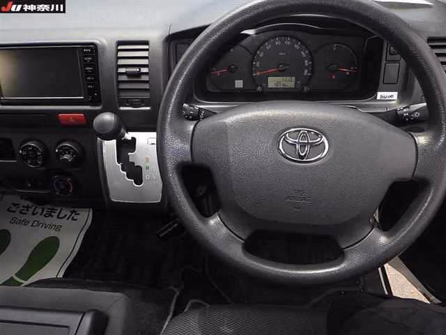 TOYOTA REGIUS ACE