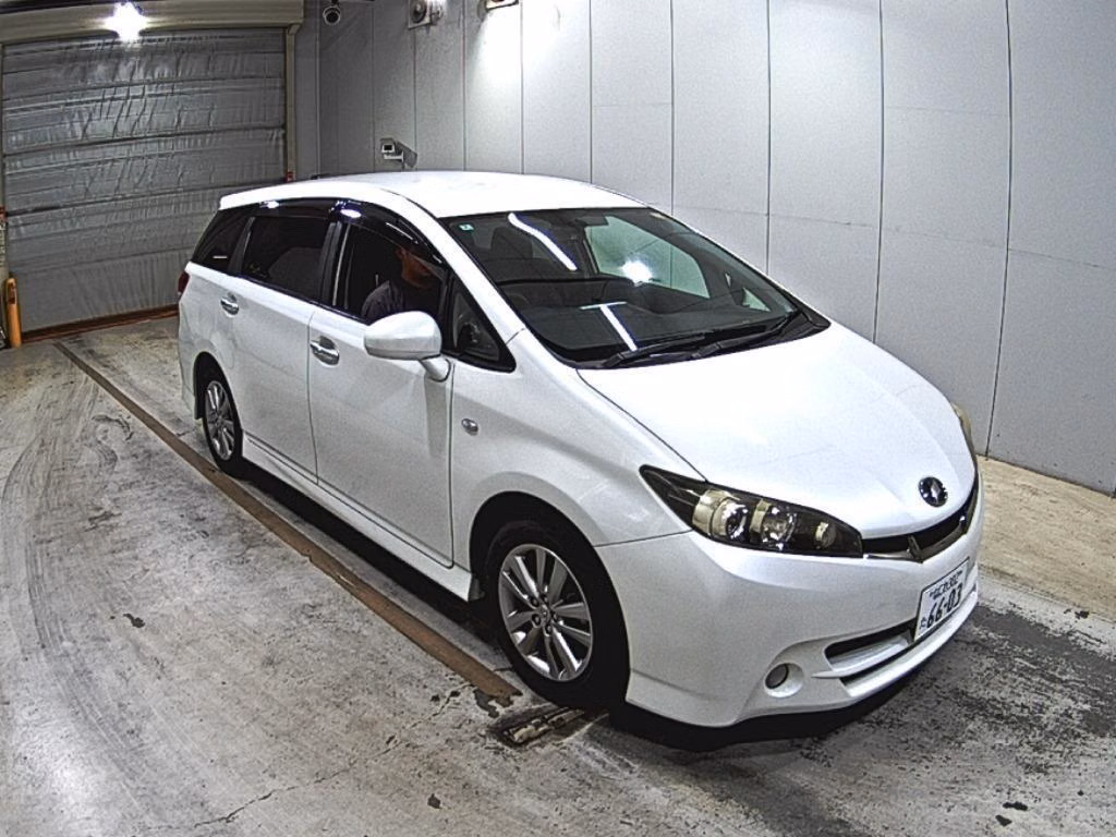 TOYOTA WISH